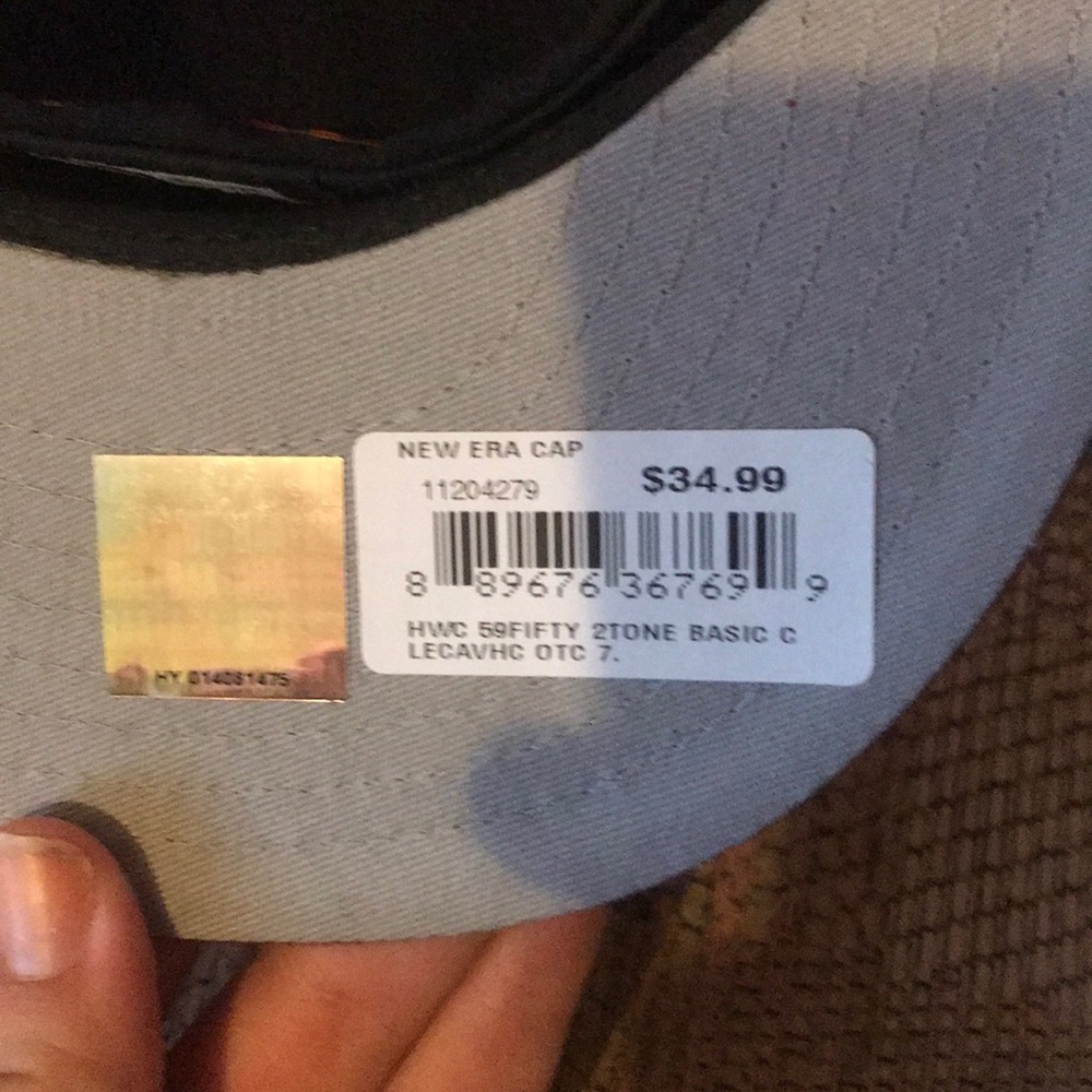 Cavs hat - Picture 2 of 3